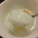 秀味園 - ８００えん『魯肉飯セット(魯肉飯・ワンタンスープ・杏仁豆腐)』2015年3月