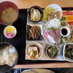 居酒屋夜食亭 - 