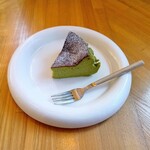 CAFE HIDAMARIYA - 抹茶のバスクチーズケーキ