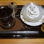 藍花 - アイスコーヒー/おとなのソフトクリーム　～自家製ブランデーシロップがけ～　