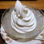 藍花 - おとなのソフトクリーム　～自家製ブランデーシロップがけ～　