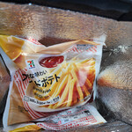 セブンイレブン - 料理写真:フライドポテト~☆