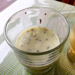 ラピュタファーム - 2015年3月1日
      キウイと豆乳のスムージー