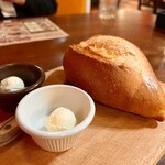 オールド･スパゲティ･ファクトリー - ランチのバケットはお代わり自由です