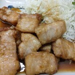 みよし食堂 - プリップリッの豚バラお肉は柔らかい