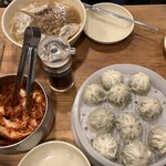 MYEONGDONG KYOJA - 料理写真:マンドゥとカルグクス