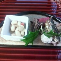 祇園 くらした - 福のふたをあけるとお豆さん。