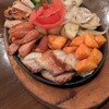 シュラスコ 肉寿司食べ放題 夜景肉バル サルーテジャポン - 