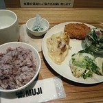 Cafe&Meal MUJI - デリランチ４品
                        