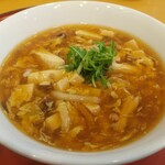 景山 - ハーフ＆ハーフランチ（酸辣湯麵、豚肉と新じゃが芋の黒胡椒炒め）990酸辣湯麵