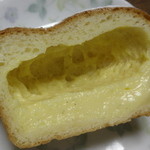 Buranje Asanoya - なめらかクリームパン；断面
