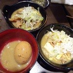 四文屋 - もつ煮込み￥350/煮込豆腐￥350/煮玉子￥100