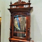 あざみ野うかい亭 - 待合室の調度品（時計）