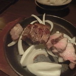 神戸Bar 仲々 - アグー豚三枚肉ステーキ