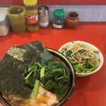 家系総本山 吉村家 - 