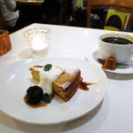 CAFFE STRADA - キャラメルチーズケーキ、アメリカーノ
