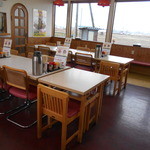 あぢとみ食堂 - 店内