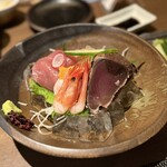 和馬 - ■造り5種盛合せ ￥1.800 (3種盛りに見えます…)