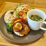 ネオ ガーデン カフェ - 料理写真:薬膳ハンバーグ(ドリンク付き)