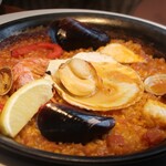 Bar Espanol LA BODEGA - 魚介のパエリャ