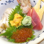 Kyouei Suisan Shijou Shokudou - 特上海鮮丼　２９８０円　特上海鮮丼　【　２０１５年２月　】