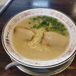 博多ラーメン 片岡屋 - 料理写真: