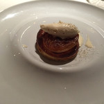 カイノヤ - チポッラカラメッラータとパルミジャーノ