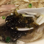 祥龍房 - 《鶏肉刀削麺》750円
            岩海苔的な(^^)
            2015/2/27