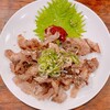 大衆酒場 ひらやま - 牛アゴスジにんにく炒め①
