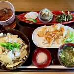 おかえりなさいほうづき - 竹の子わらびごはん・新玉ねぎと桜えびのかき揚げ定食