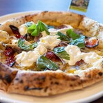 HELMET PIZZA - ピッツァ ディッジャ（3,520円）