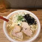 煮干中華そば専門 煮干丸 - 料理写真:煮干そば大盛各種トッピング
