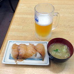 伊豆大島岡田港客船待合所レストラン　いずしち丸 - べっこう寿司550円と生ビール650円