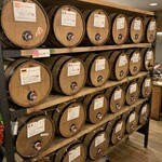 樽ワイン酒場 呑牛呑気 - 