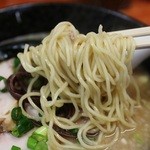 前橋とんこつ 味楽留 - 麺