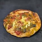 ミカヅキ堂 - 料理写真:リコッタチーズとラタトゥイユのフォカッチャ