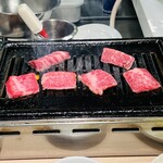 焼肉やっちゃん - 店内