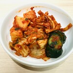 焼肉やっちゃん - キムチ盛合せ