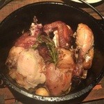 CAMPS - コールマンのダッチオーブンで作ったスタッフドチキン♬