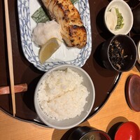 伊豆の旬 やんも 丸の内店 - 