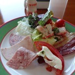 LA TABLE - ビュッフェで・・