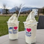 ヤツレン ソフトクリーム売店 - 