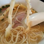 麺屋 菜々兵衛 - 長く柔らかい穂先メンマ