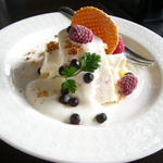 桜坂珈琲店 安城住吉別邸 - レア･チーズケーキ