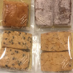 Poche du Reve - 左上：本和香くるみサブレ、　右上：ショコラネージュ、　左下：ゴマサブレ、　右下：ノワゼット