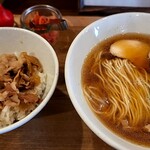 煮干しそば おおきに - 料理写真: