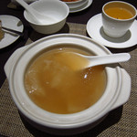 SUN TUNG LOK CHINESE CUISINE - 紅燒大鮑翅_01