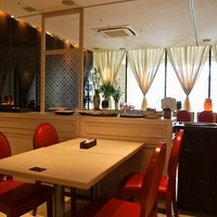 Szechwan Cuisine & Wine 四川料理 御馥 中之島ダイビル店 - 店内