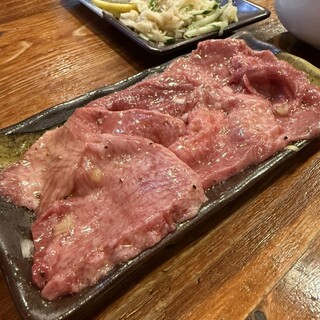 ホルモン屋小泉 ジョンの店_1