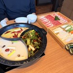 モンゴル薬膳しゃぶしゃぶ小尾羊 - 